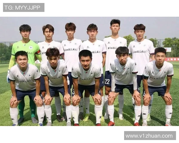 大公松鼠与札幌冈萨多的激烈对决展现足球魅力与团队精神 大公松鼠与札幌冈萨多的激烈对决展现足球魅力与团队精神